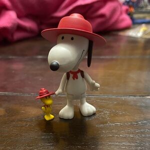 Peanuts Snoopy and Woodstock Figures